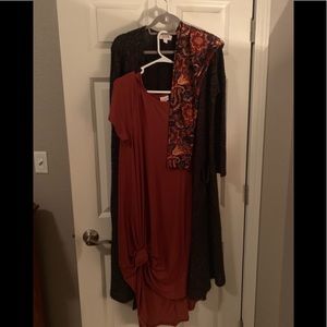 Lularoe Sarah, Carly, OS Legging Outfit